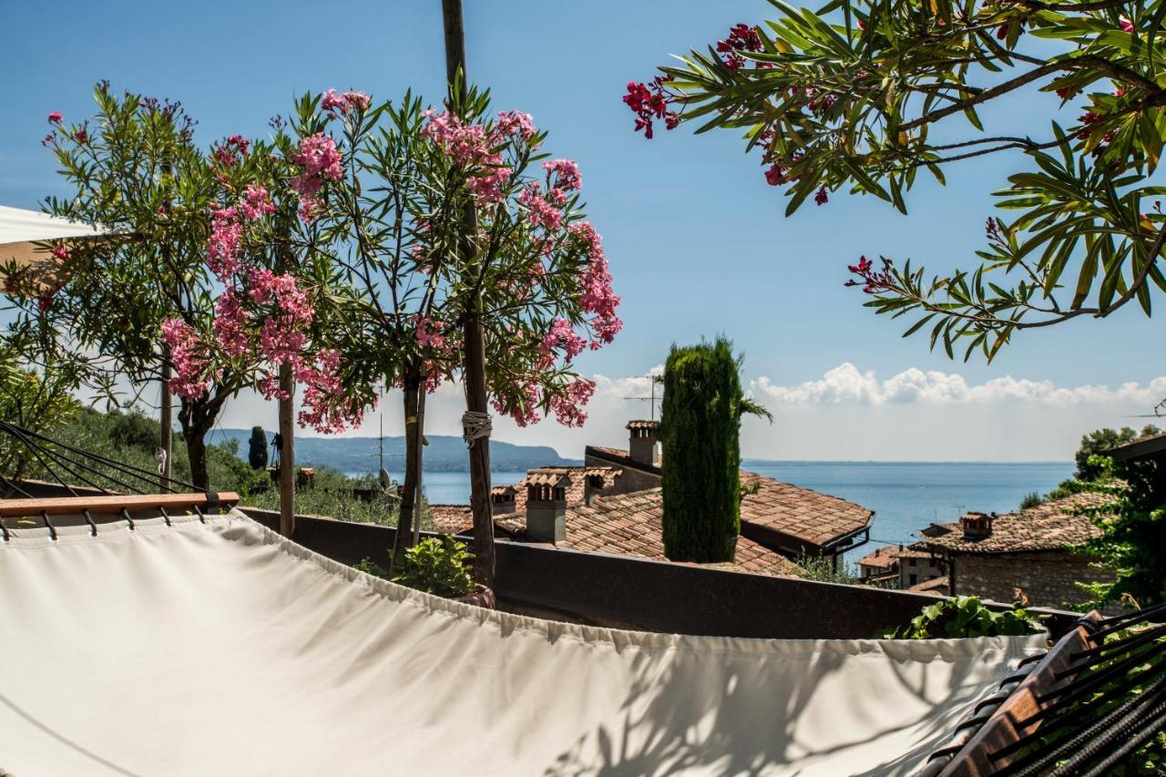La Loggia - Vista Lago E Terrazza Gardone Riviera Exteriör bild