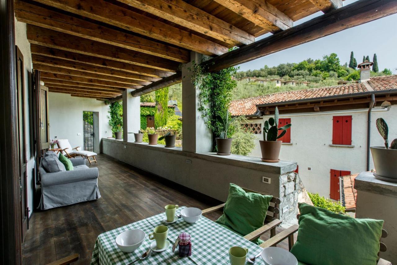 La Loggia - Vista Lago E Terrazza Gardone Riviera Exteriör bild